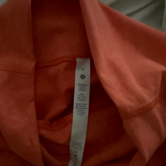 Lululemon align Biker shorts - Picture 2 of 3